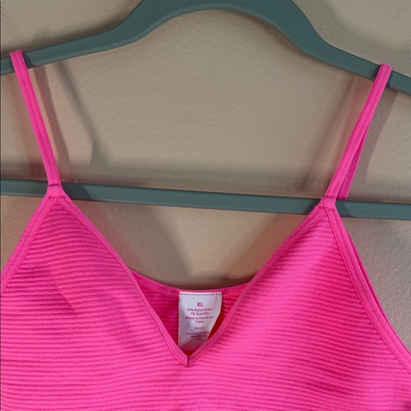 No Boundaries Hot Pink Ribbed V-Neck Bralette - Picture 4 of 5